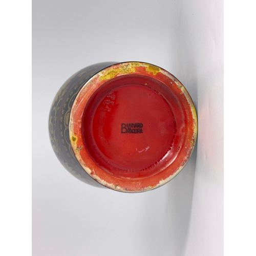 895 - Bernard Moore, a lustre vase, circa 1920, Meiping form, decorated with a central band of rosette and... 