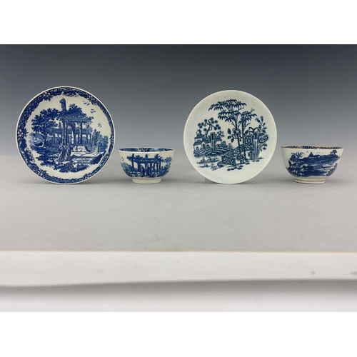 963 - Worcester blue and white tea ware, circa 1770, including blue printed Ruins tea bowl and saucer, dis... 