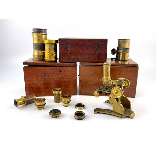 463 - A series of assorted predominantly 19th Century microscope and telescope lenses and other accessorie... 