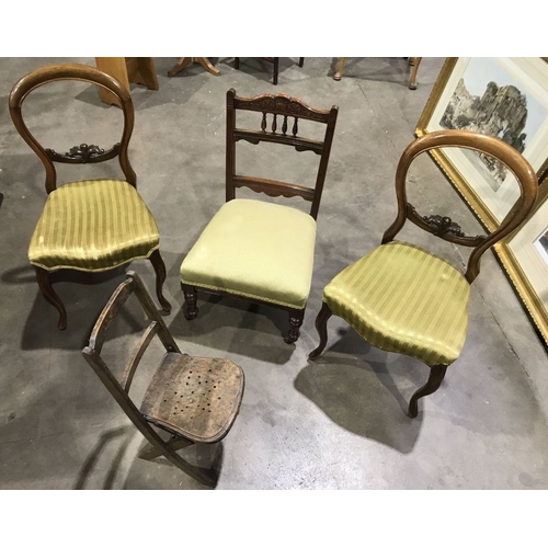 947 - A pair of Victorian mahogany balloon back chairs, and two single chairs  (4)