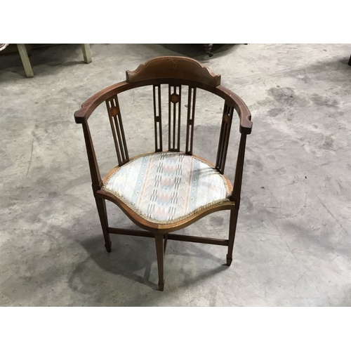 981 - Edwardian mahogany & boxwood inlaid corner chair.