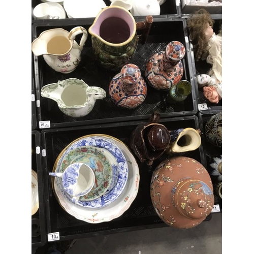 10 - Ceramics, including pair of Japanese imari vases and covers, Majolica jug, pair of Italian Maiolica ... 