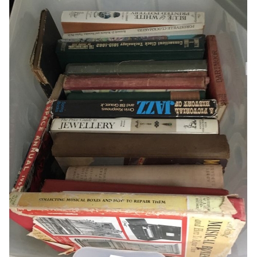 106 - A large quantity of reference books, including clocks, jewellery, ships etc (4 trays)