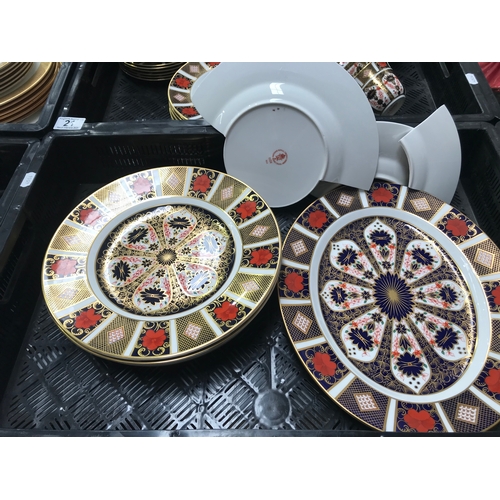 22 - Royal Crown Derby imari 1128 six dinner plates (one a/f) and one oval platter, all first quality