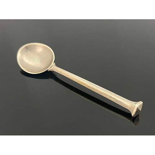 159 - Leslie Gordon Durbin, an Arts and Crafts silver coffee spoon, London 1949, planished with diamond se... 