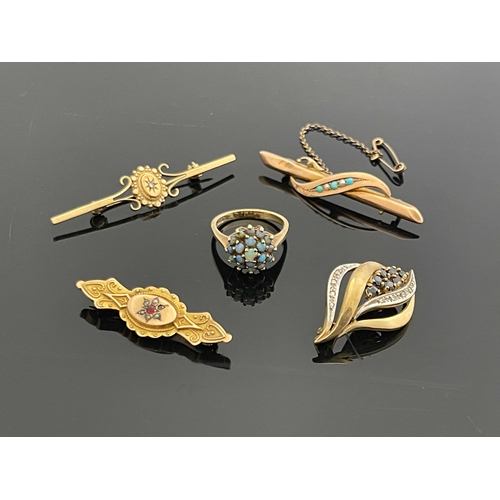 177 - 9 carat gold jewellery including opal cluster ring, various gem set bar brooches, Modernist sapphire... 