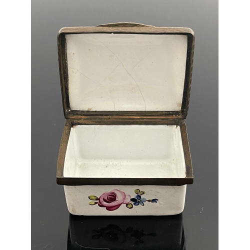 466 - A Bilston enamelled snuff box, circa 1785, cuboid form, the cushioned lid decorated with a Romantic ... 