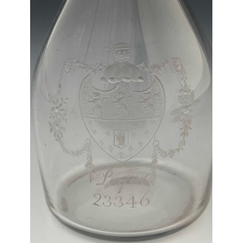 605 - A George III etched glass three ring neck decanter, circa 1780, barrel form with lozenge stopper, en... 