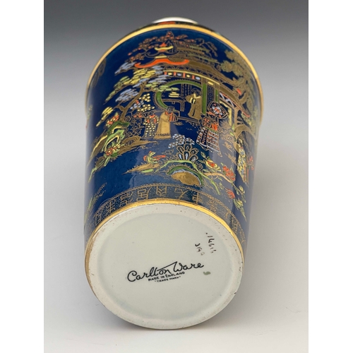 731 - Carlton Ware, probably for Alfred Dunhill, an Art Deco Chinoiserie Bleu Royale cocktail shaker, circ... 