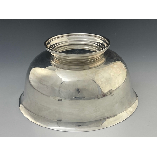 15 - A large North American sterling silver bowl, Birks and Co., Canadian marks, footed Revere style, 30.... 