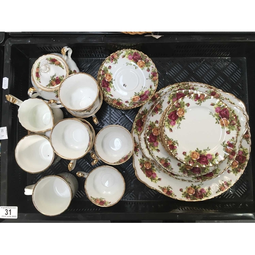 31 - Royal Albert Old Country Roses part tea service, including six tea cups and saucers, platters, cake ... 