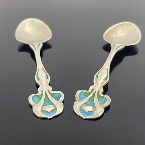 100 - Kate Harris for William Hutton, a pair of Arts and Crafts silver and enamelled tea spoons, London 19... 