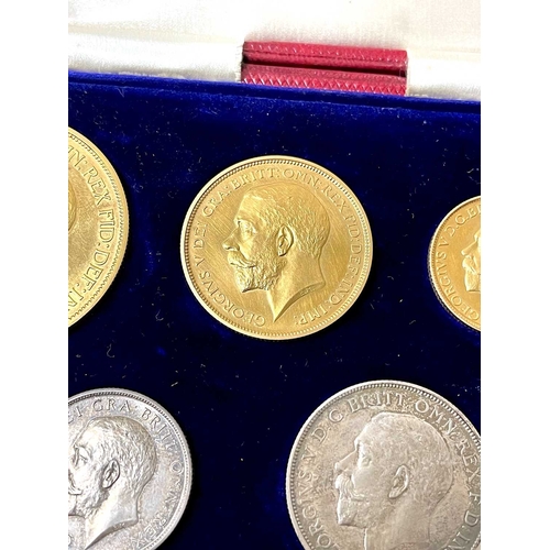 75 - George V, a fine and rare 1911 gold proof long set, to include gold five pounds, two pounds, full so... 