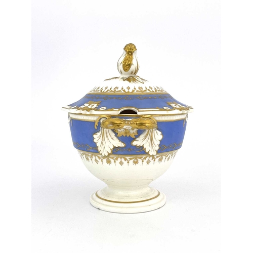 845 - A Bloor Derby sauce tureen and cover, circa 1835, circular form, domed cover with bud finial, powder... 