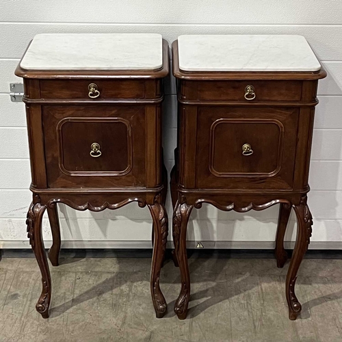 672 - A pair of French marble-top bedside cabinets, fitted single drawer over a door, on cabriole supports... 