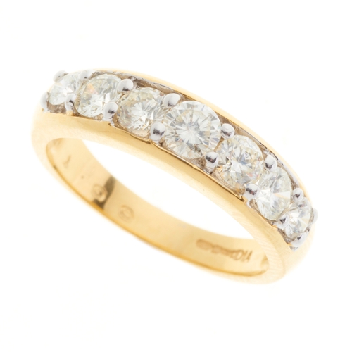 55 - An 18ct gold graduated brilliant-cut diamond ring, with tapered band, diamond weight 1ct, estimated ... 