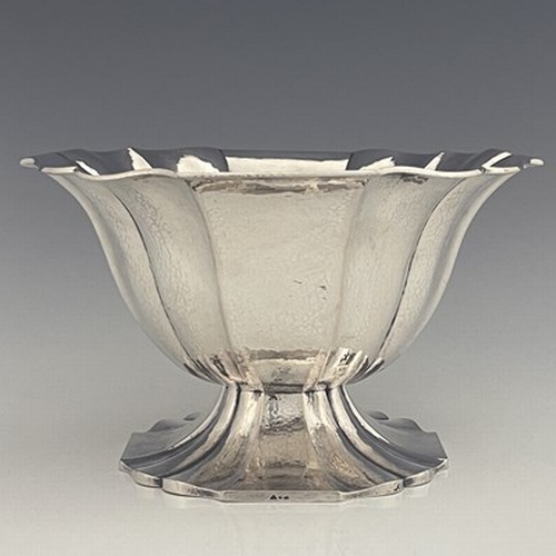 107 - Franz Bibus, a large Art Deco silver centrepiece bowl, circa 1935, planished with ogee fluting in th... 