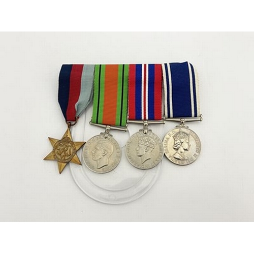 333 - Second World War Medal group, awarded to 2,614,179 Frank Cox, Grenadier Guards, 1939-1945 Star, Defe... 