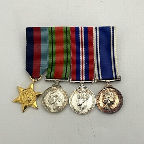 333 - Second World War Medal group, awarded to 2,614,179 Frank Cox, Grenadier Guards, 1939-1945 Star, Defe... 