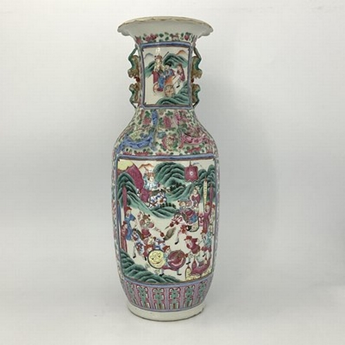 555 - A Chinese porcelain vase, Guangxu period, (1875-1908), profusely decorated with court scenes and att... 