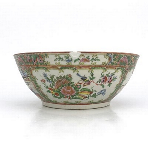 558 - A Chinese Canton Famille rose bowl, Qing Dynasty, 19th Century, decorated with panels of narrative f... 