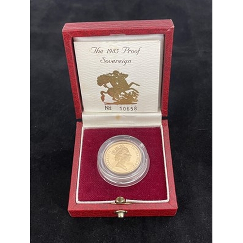 61 - Elizabeth II, a 1985 gold proof full sovereign, in Royal Mint case of issue with certificate no 1065... 