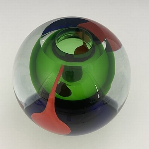 770 - A Modernist Murano glass Sommerso type vase, spherical form, colourless over green, with internal op... 