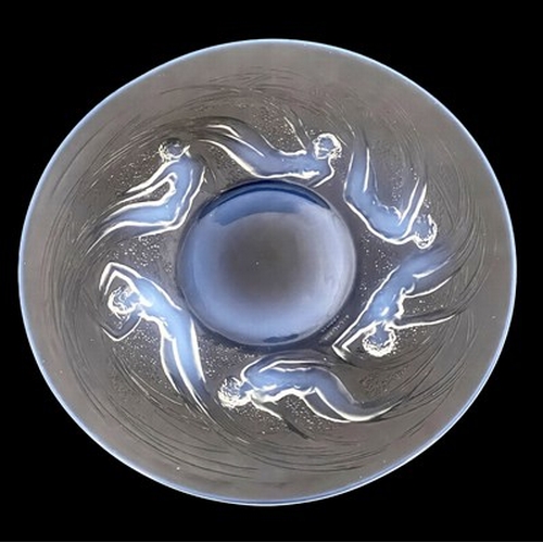 781 - Rene Lalique, an Ondines opalescent glass plate, model 3003, designed circa 1921, frosted and polish... 