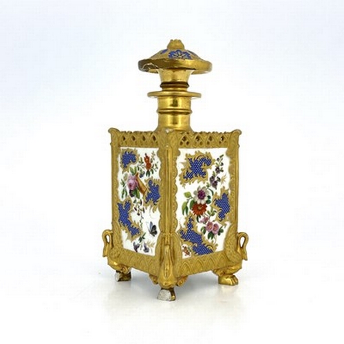 793 - Jacob Petit, a Paris porcelain scent bottle, circa 1840, cuboid form with reticulated gallery, suppo... 