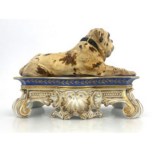 796 - Jacob Petit, a Paris porcelain ink stand, the ogee bordered platform on scrolled bracket and shell b... 