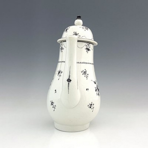 956 - A New Hall porcelain coffee pot, circa 1790, painted en grisaille in the rare 367 pattern, baluster ... 