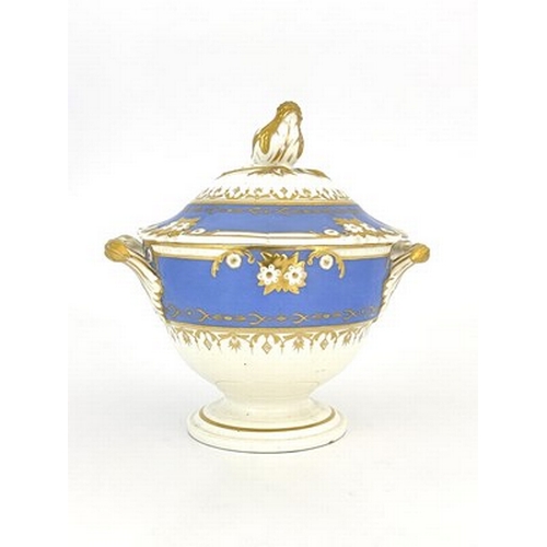 985 - A Bloor Derby sauce tureen and cover, circa 1835, circular form, domed cover with bud finial, powder... 