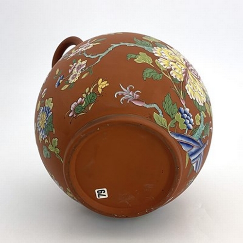 991 - A Wedgwood Capri Ware jar and cover, circa 1810, of Etruscan form, terracotta ground with polychrome... 