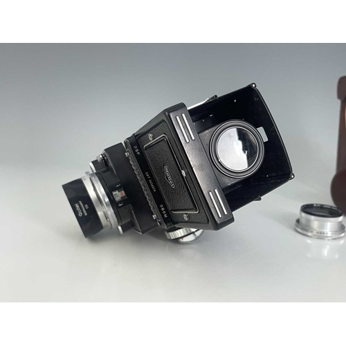 341D - A Rollei Rolleiflex 2.8F camera, Franke & Heidecke, DBP Serial No. 2434078, in an outer protective c... 