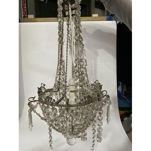 241 - A French Bag crystal chandelier, 80cm (1)