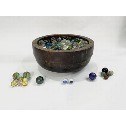 246 - A large collection of assorted marbles, to include a selection of 18th-19th century marbles, multico... 