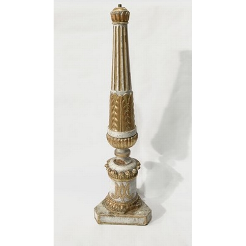 274 - A large painted wooden Corinthian inspired stand, featuring acanthus and fluted balustrade shaped co... 