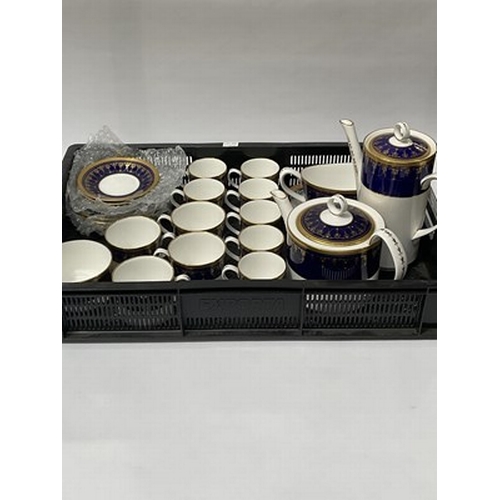 60 - A Royal Worcester 'Imperial' pattern part tea and coffee service including teapot and coffee pot (1 ... 