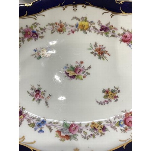 64 - A 19th Century Coalport dessert service (1 tray)