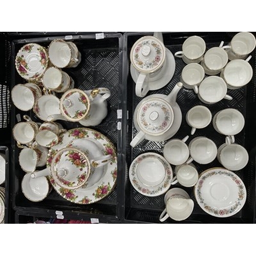 70 - An assortment of Royal Albert tea set and coffee service and china plates 'Belinda', circa 1966, tog... 