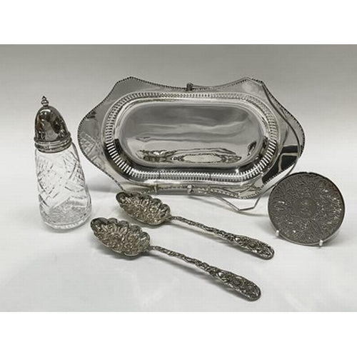 76 - A cut glass silver mounted sugar sifter, salt cellar and pepper pot, hallmarked 20th century, togeth... 