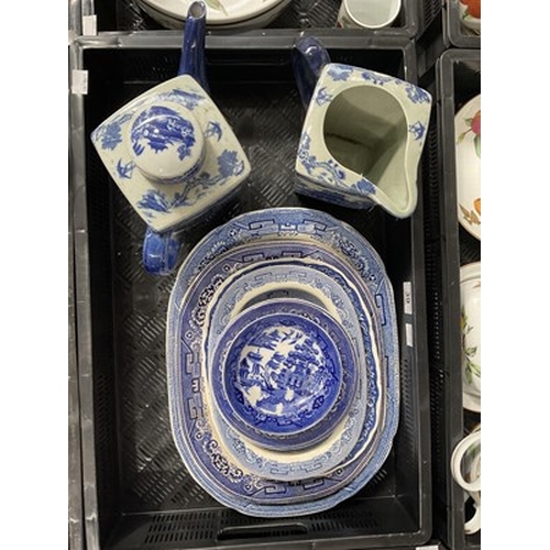 79 - Ironstone blue and white ceramics, decorated in 'Willow pattern' (1 tray)