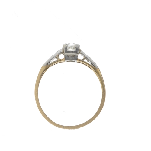 10 - An early 20th century 18ct gold and platinum old-cut diamond single-stone ring, with similarly-cut d... 