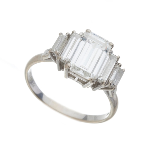 117 - Boodles, an 18ct gold rectangular-shape diamond five-stone ring, signed Boodles, principal diamond w... 