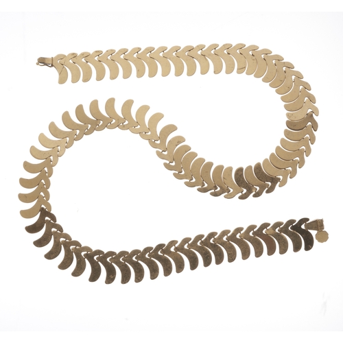 122 - A mid 20th century 18ct gold fancy-link necklace, stamped 750, length 47.7cm, 46.3g