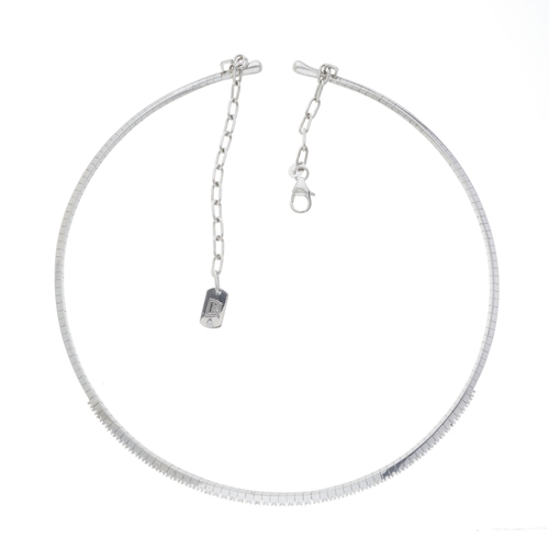 154 - An 18ct white gold brilliant-cut diamond line flexible collar necklace, with trace-link chain extens... 