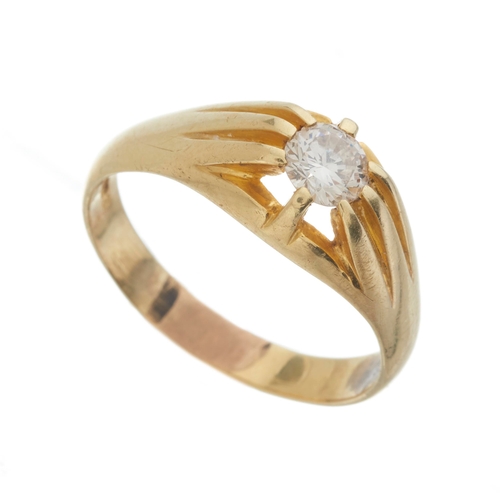 174 - An 18ct gold brilliant-cut diamond single-stone band ring, diamond estimated weight 0.50ct, tinted c... 