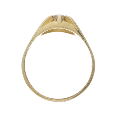 174 - An 18ct gold brilliant-cut diamond single-stone band ring, diamond estimated weight 0.50ct, tinted c... 