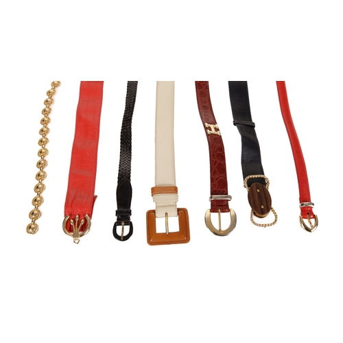 419 - A selection of ladies vintage belts, to include a cream leather belt by Dents with tan leather buckl... 