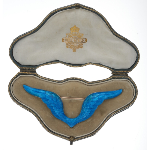 50 - Child & Child, a large Art Nouveau silver blue enamel wings brooch, circa 1905, with gold pin and co... 